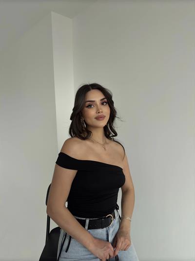 Tek Omuz Büzgülü Crop