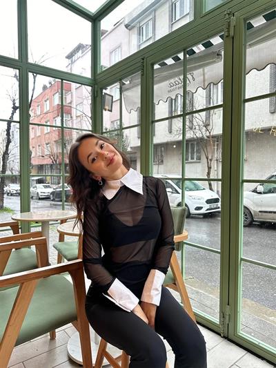 Tül Yaka Detay Crop