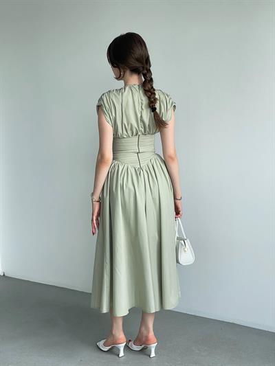 Vatkalı Büzgü Detay Elbise