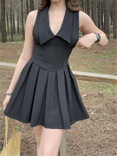 Yaka Detaylı Double Elbise