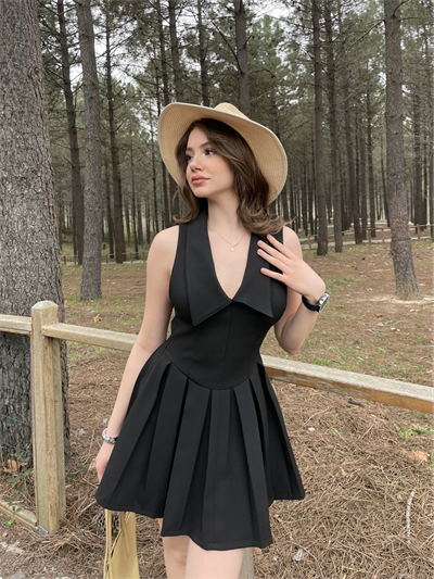 Yaka Detaylı Double Elbise