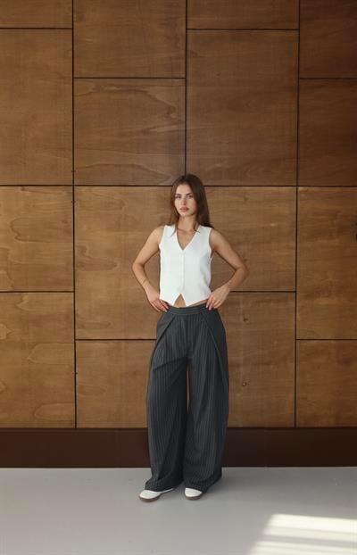 Çizgili Pile Detay Pantolon