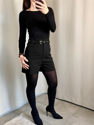 Siyah Kemerli Şort