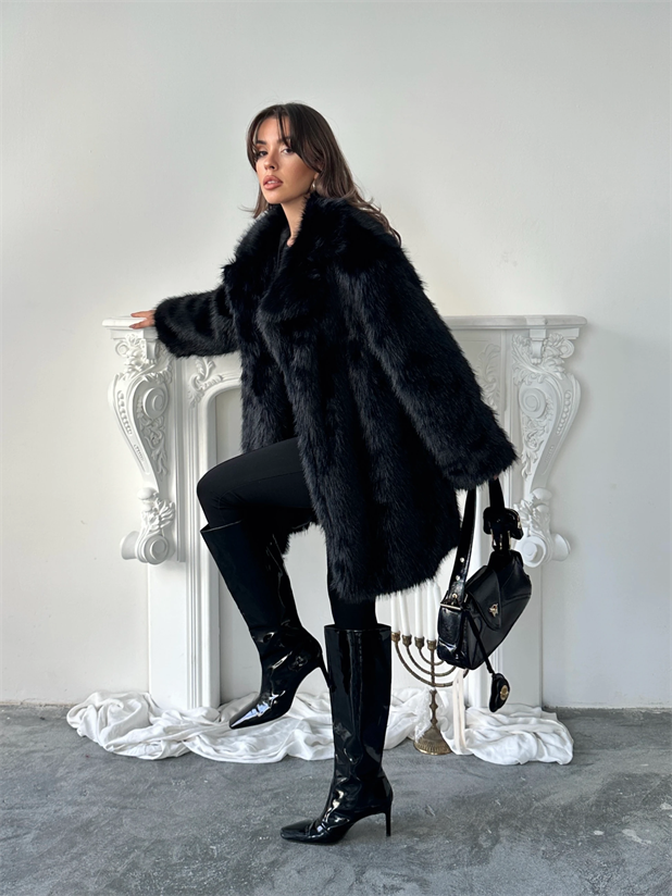 Premium Yakalı Uzun Kürk - Siyah