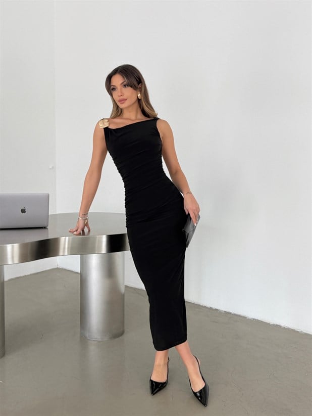 Sırtı Açık Omuz Toka Detaylı Elbise - Siyah