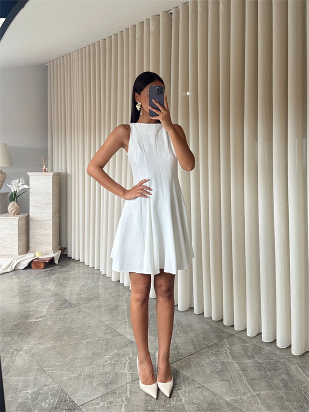 Kolsuz Kloş Elbise - Beyaz