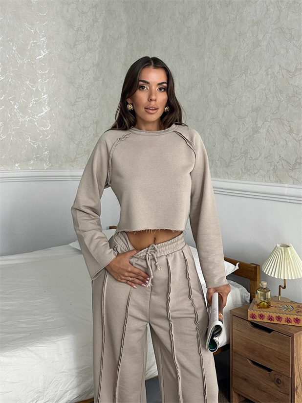 Uzun Kol Ters Dikiş Takım - Bej