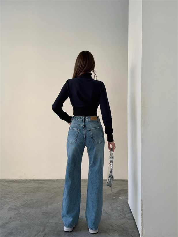Kuşak Detaylı Jean - Mavi