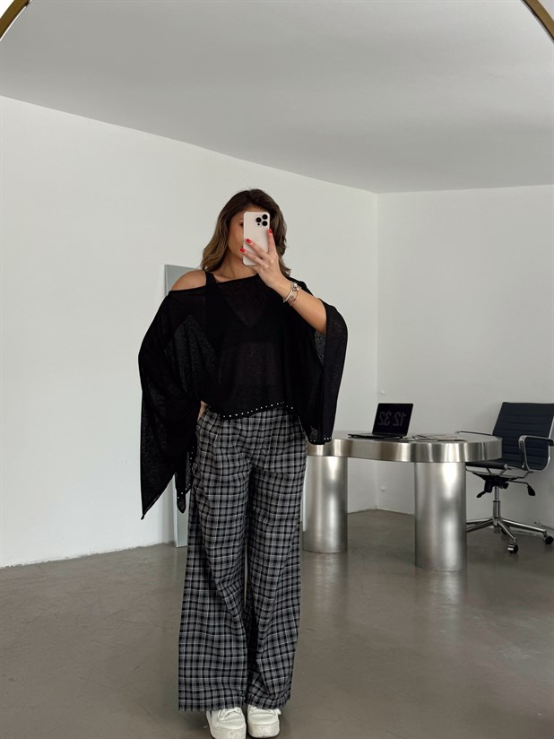 Altı Zımbalı Yarasa Bluz - Siyah