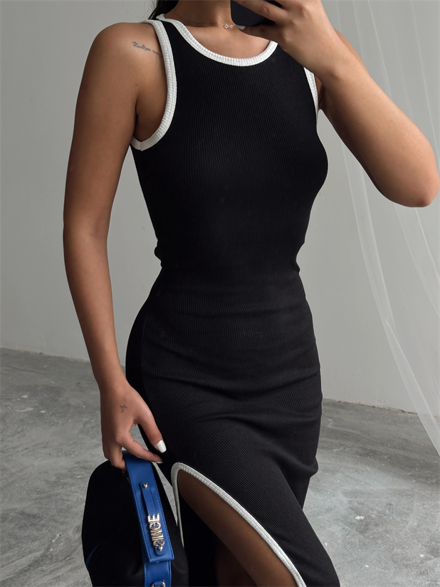 Biyeli Yan Yırtmaç Maxi Elbise - Siyah