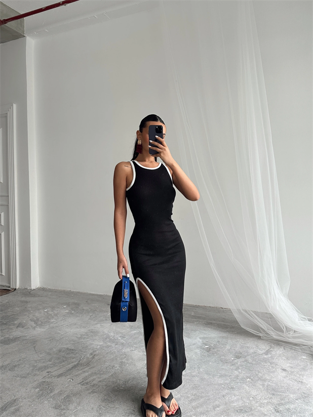 Biyeli Yan Yırtmaç Maxi Elbise - Siyah