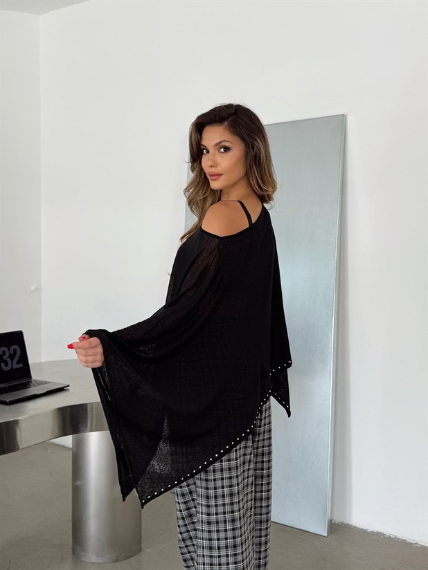 Altı Zımbalı Yarasa Bluz - Siyah