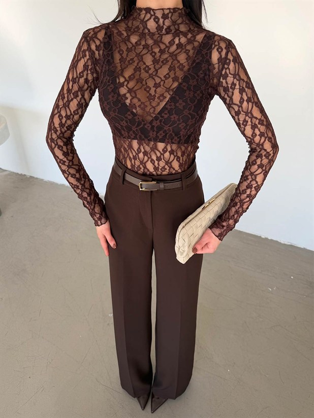 Dik Yaka Dantel Bluz - Kahve