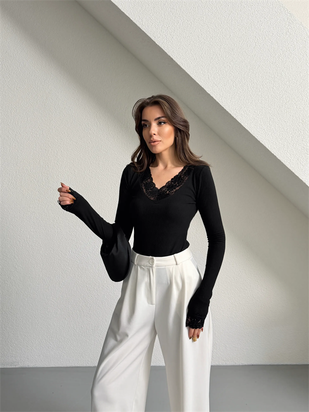 Yaka Ve Kol Dantel Bluz - Siyah