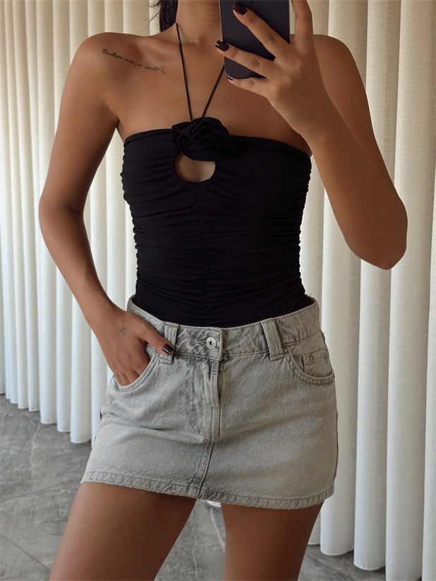 Milla Gül Detay Boyundan Bağlamalı Bodysuit Siyah - Siyah