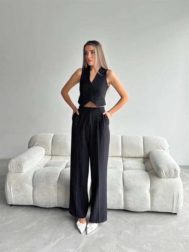 Holy Çizgili Yelek Siyah - Siyah