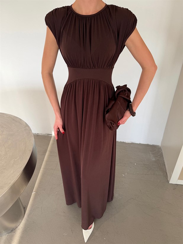 Dökümlü Sıfır Kol Elbise - Kahve