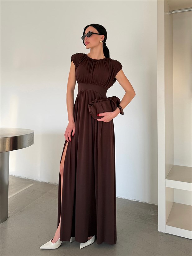 Dökümlü Sıfır Kol Elbise - Kahve