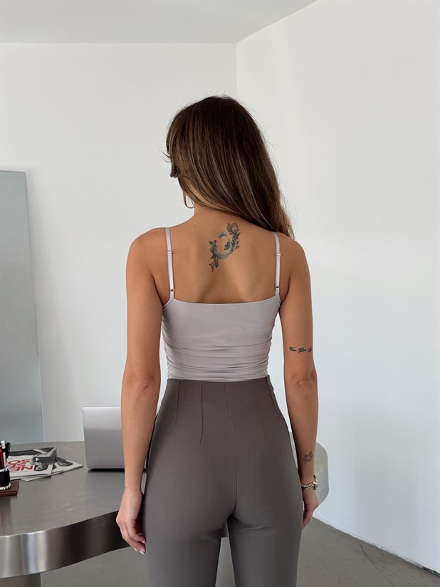 Yan Büzgülü Bodysuit Gri - Gri