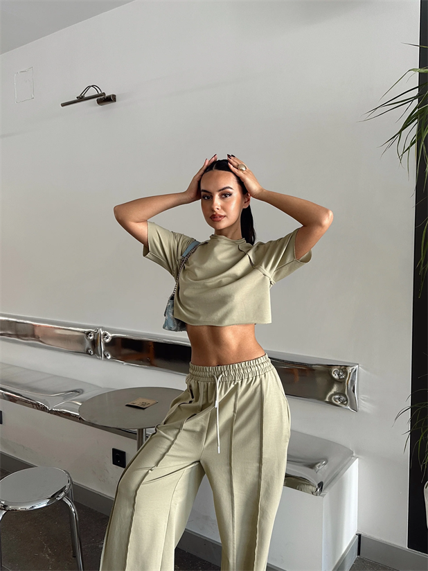 Ters Dikiş Detay Crop Takım - Haki Yeşil