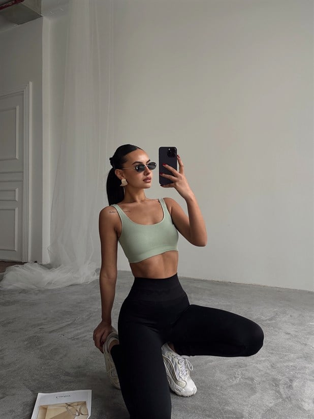 Seamless Fitilli Crop - Haki