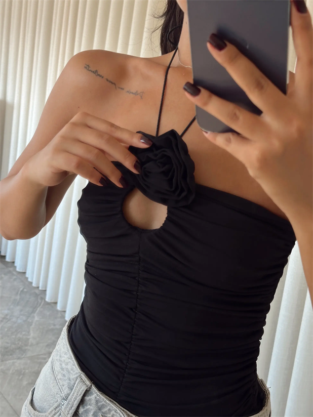 Milla Gül Detay Boyundan Bağlamalı Bodysuit Siyah - Siyah