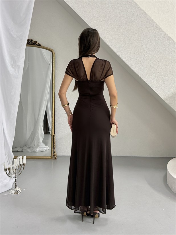 Göğüs Detaylı Maxi Tül Elbise - Kahve