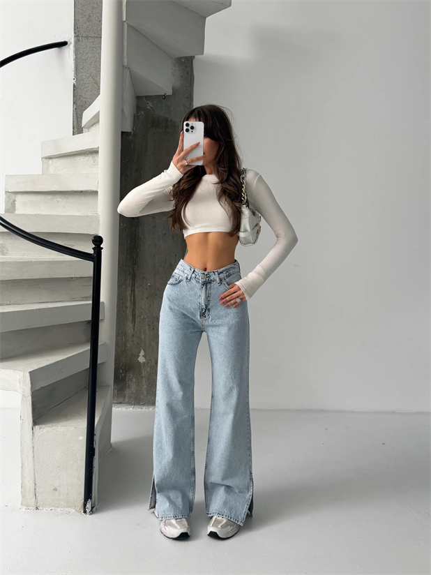 Paçası Yırtmaçlı Jean  - Açık Mavi