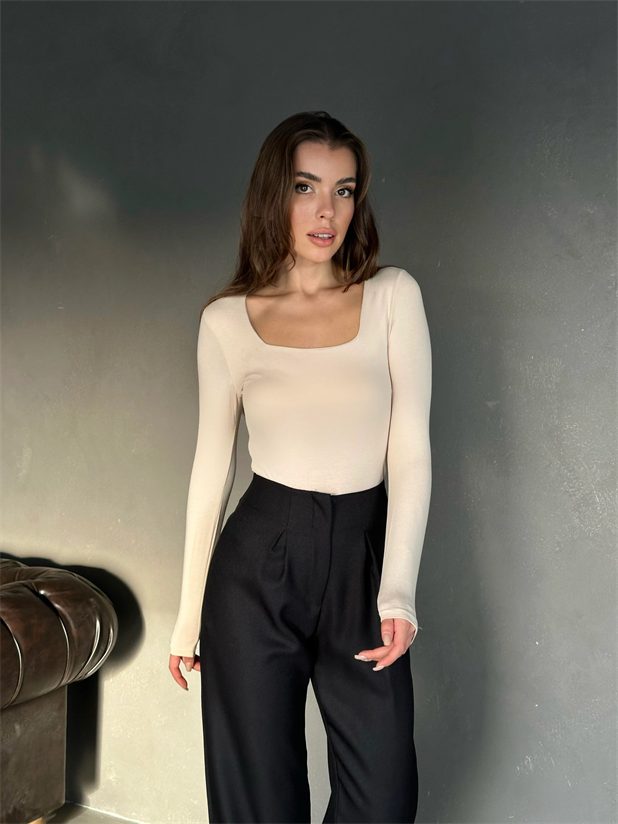 Kare Yaka Basic Bluz Bej - Bej