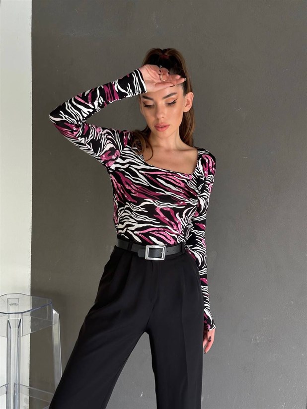 Kare Yaka Desenli Bluz Pembe Ebruli - Pembe