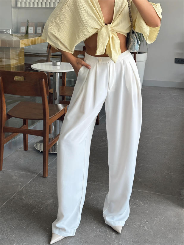 Pileli Geniş Paça Pantolon  - Beyaz