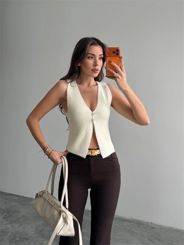 İki Düğmeli Yumoş Yelek - Ekru