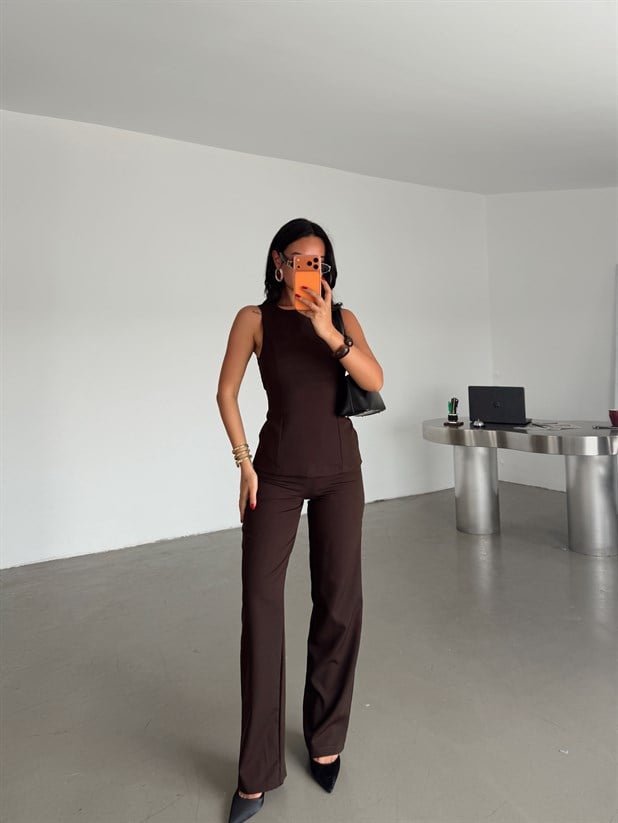 Sırt Detaylı Dabıl Takım - Kahve