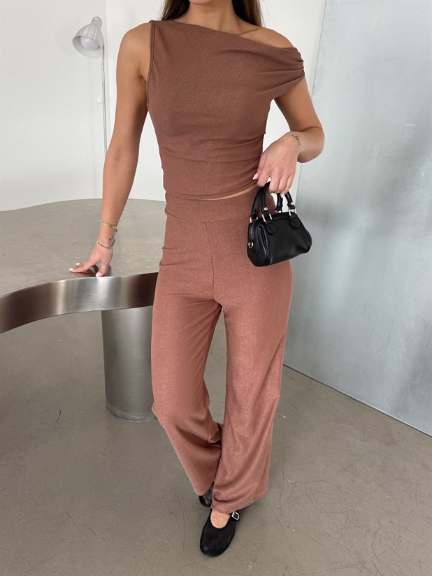 Dökümlü Bluz Pantolon Takım - Kahve