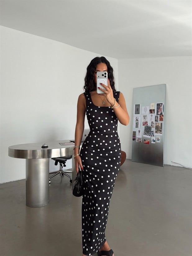 Halter Yaka Puantiyeli Maxi Elbise - Siyah