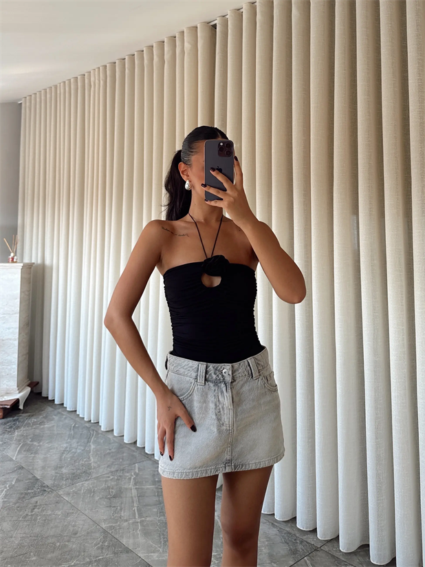 Milla Gül Detay Boyundan Bağlamalı Bodysuit Siyah - Siyah