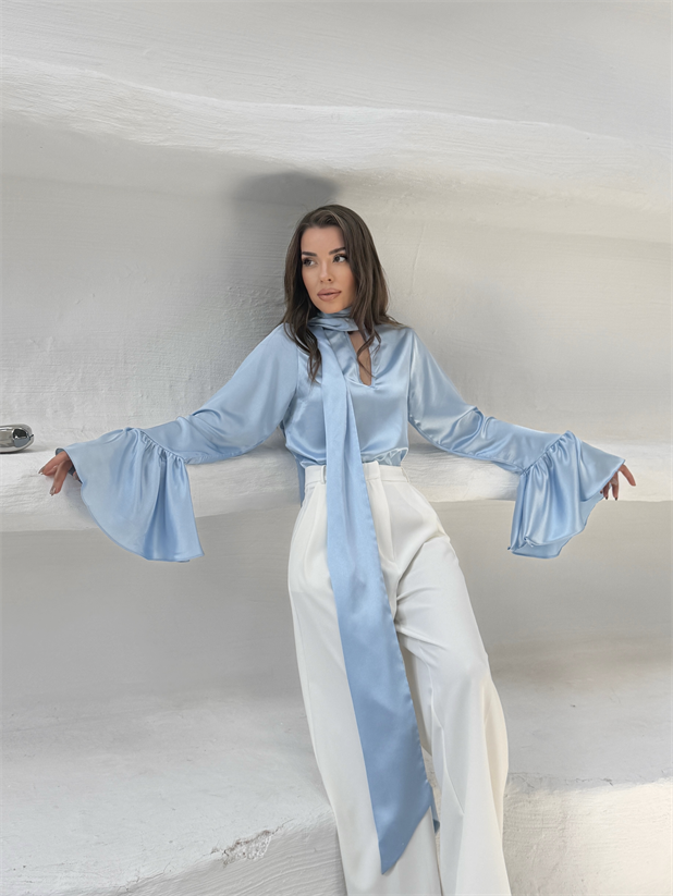 Fular Detay İspanyol Kol Saten Bluz - Bebe Mavi
