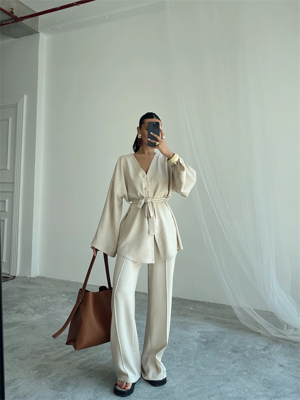 Düğme Detay Kuşaklı Kimono Takım - Krem