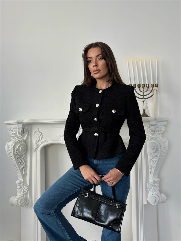 Kemer Detaylı Düğmeli Ceket - Siyah