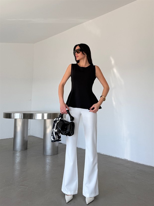 Altı Volanlı Sıfır Kol Bluz - Siyah