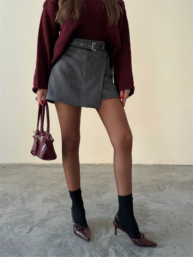 Süet Kemerli Şort Etek - Füme