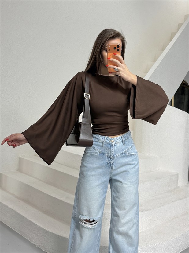 Yarasa Kol Beli Büzgülü Bluz - Kahve