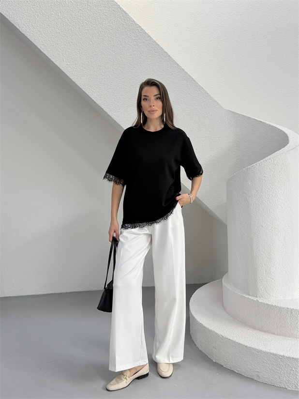 Dantel Detay Basic Tshirt - Siyah