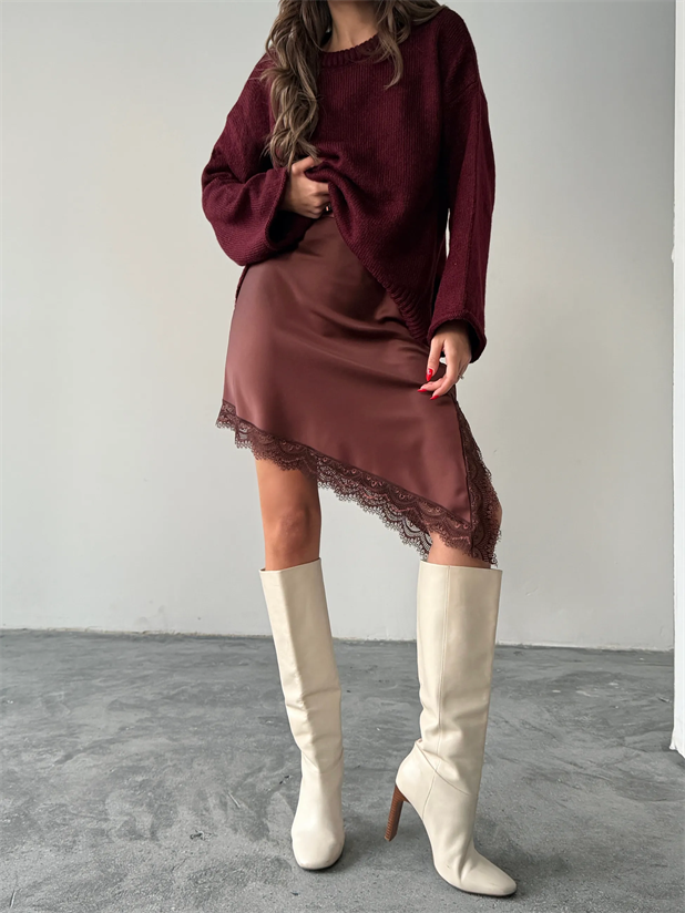 Asimetrik Detay Ucu Dantelli Etek - Kahve