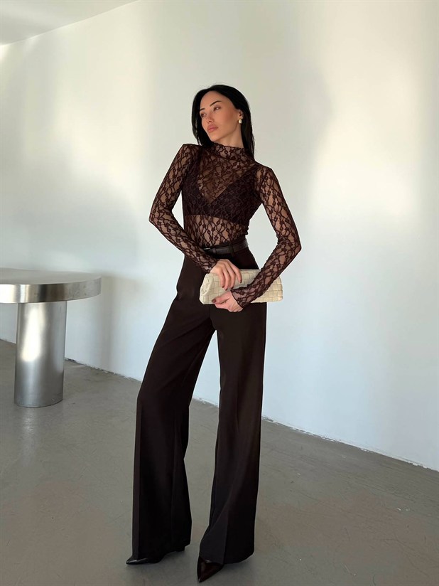 Dik Yaka Dantel Bluz - Kahve