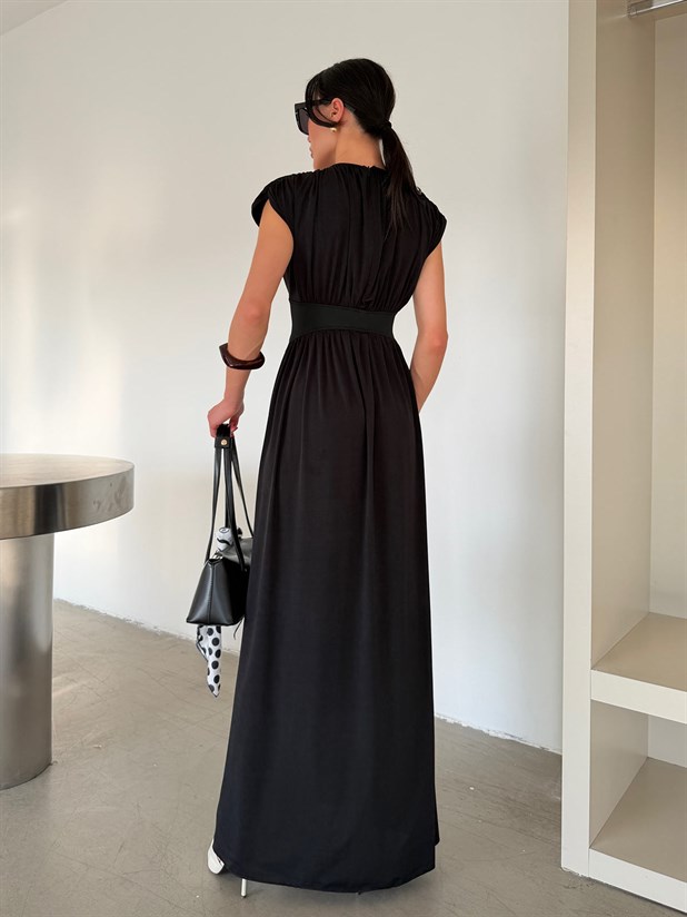 Dökümlü Sıfır Kol Elbise - Siyah