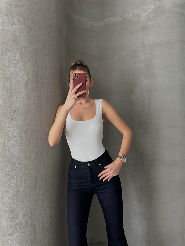 Hera Kare Yaka Bodysuit Beyaz - Beyaz