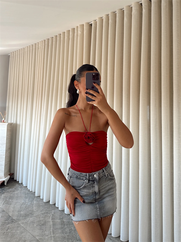 Milla Gül Detay Boyundan Bağlamalı Bodysuit Kırmızı - Kırmızı