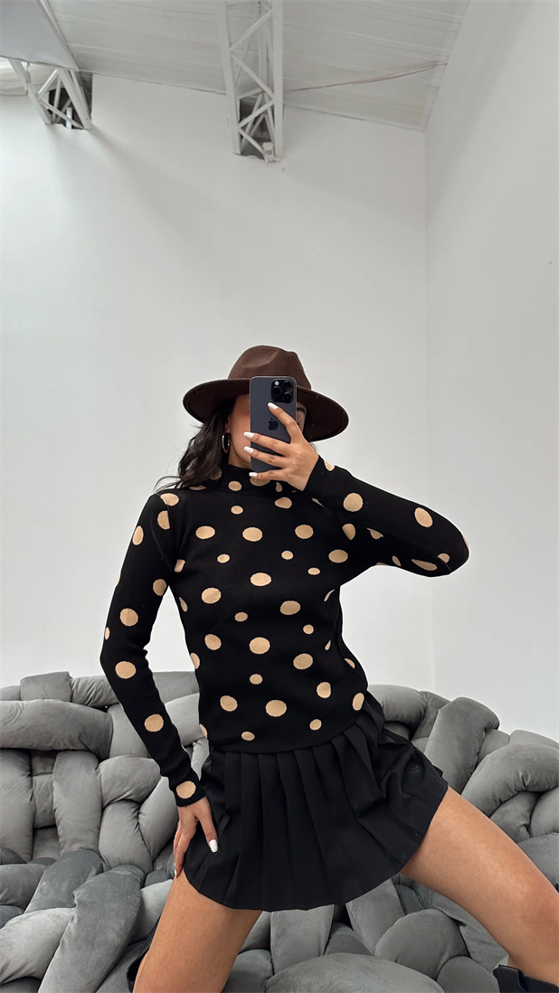 Desenli Dik Yaka Triko Bluz Taba Puantiye - Taba-Puantiye