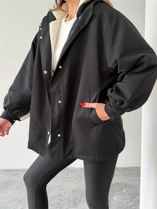 Kapüşonlu İçi Peluş Mont - Siyah